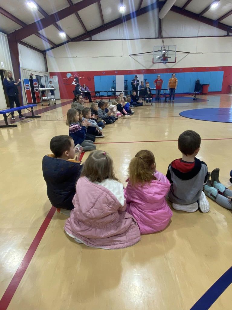 Kindergarten visited the Tonkawa Tribe this morning as a culminating activity. It was a fun learning experience. 